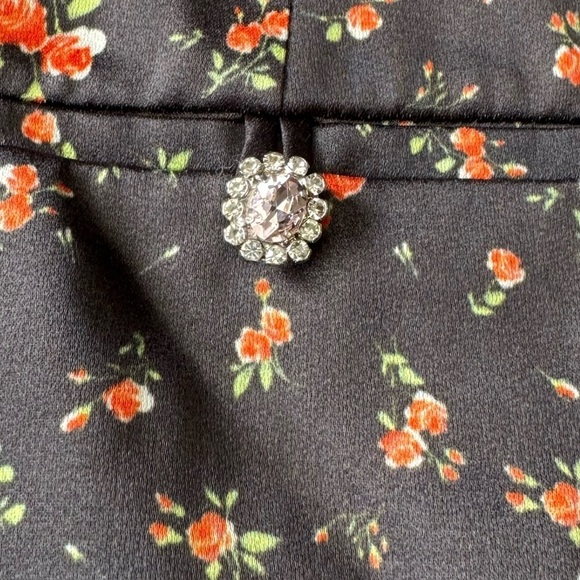 Paco Rabanne- Black Silk Floral Ruffle Mini Shorts - Picture 9 of 9